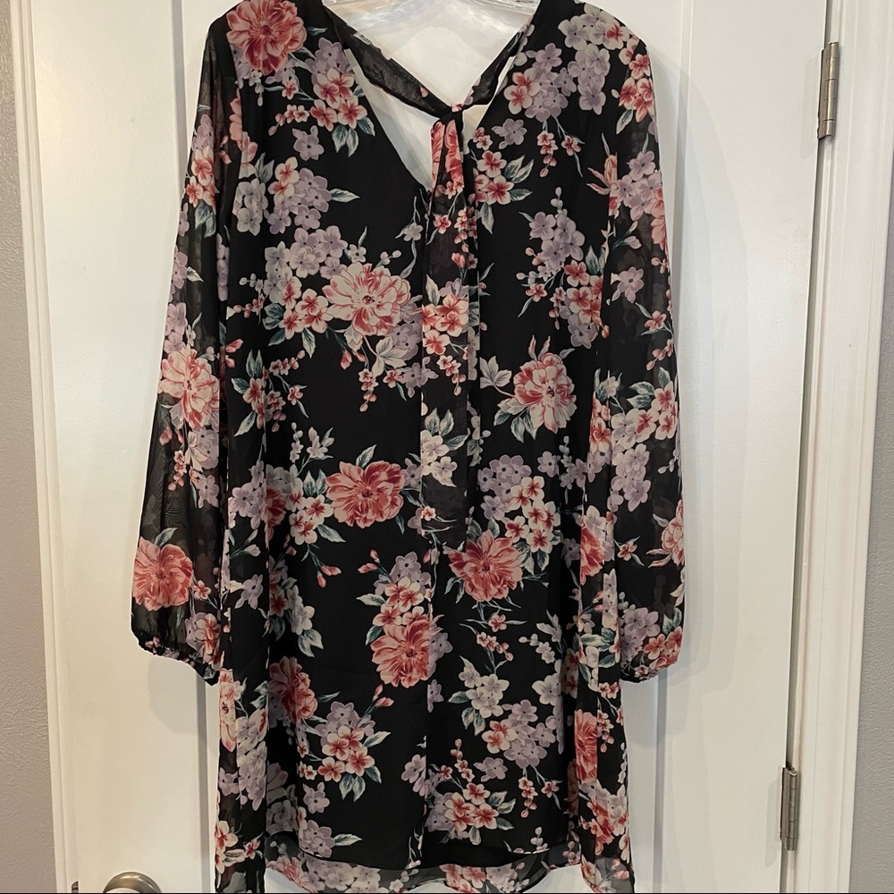NWOT INC Floral Print Shift Dress w/ Back Tie Detail - Picture 4 of 6